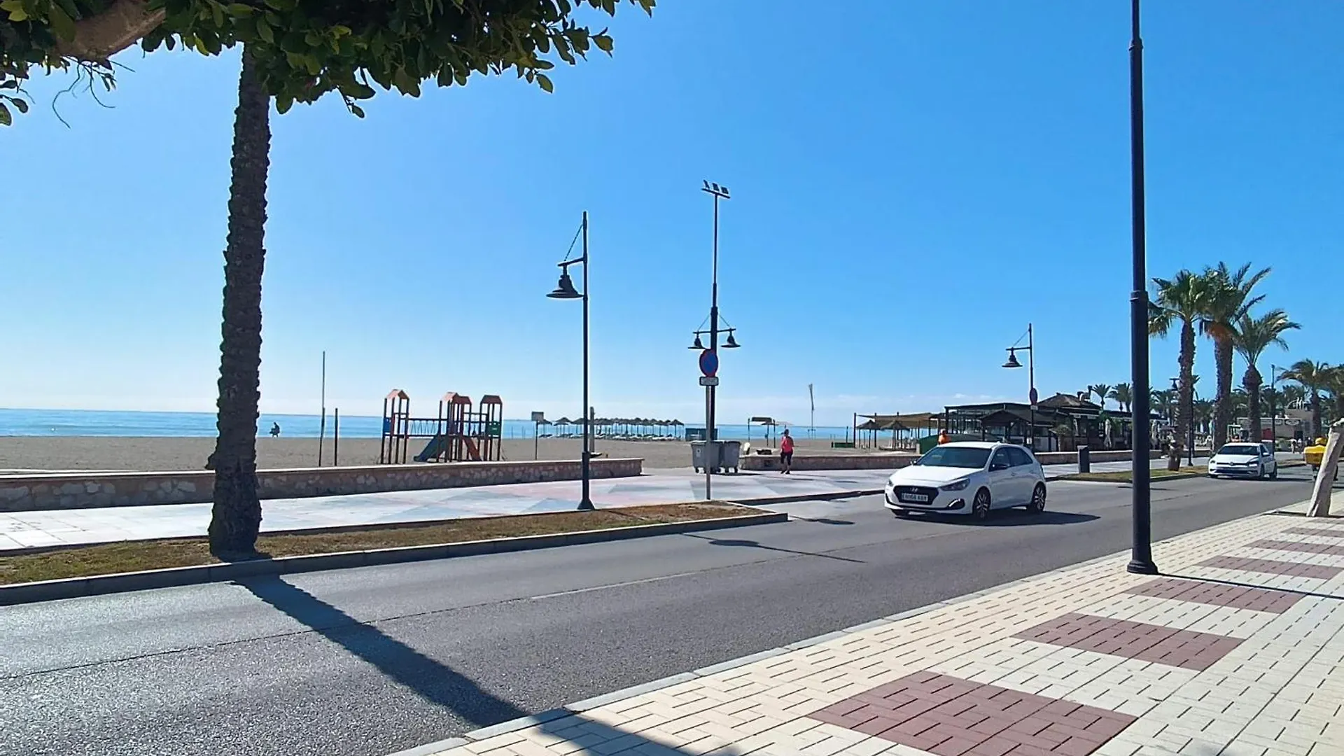 Апартаменты Dos Soles - Only 100 Meters From Beach Торремолинос